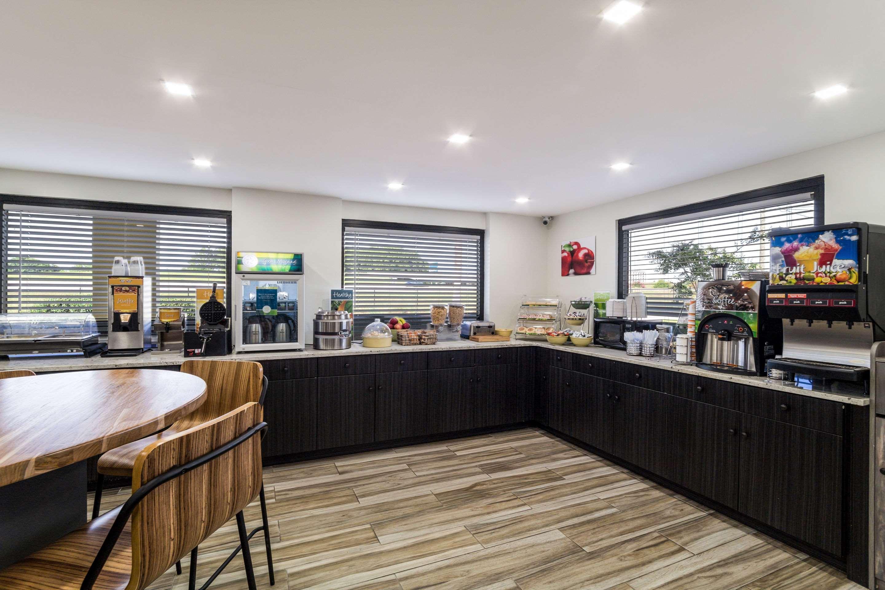 Quality Inn Coliseum North Charleston Bagian luar foto