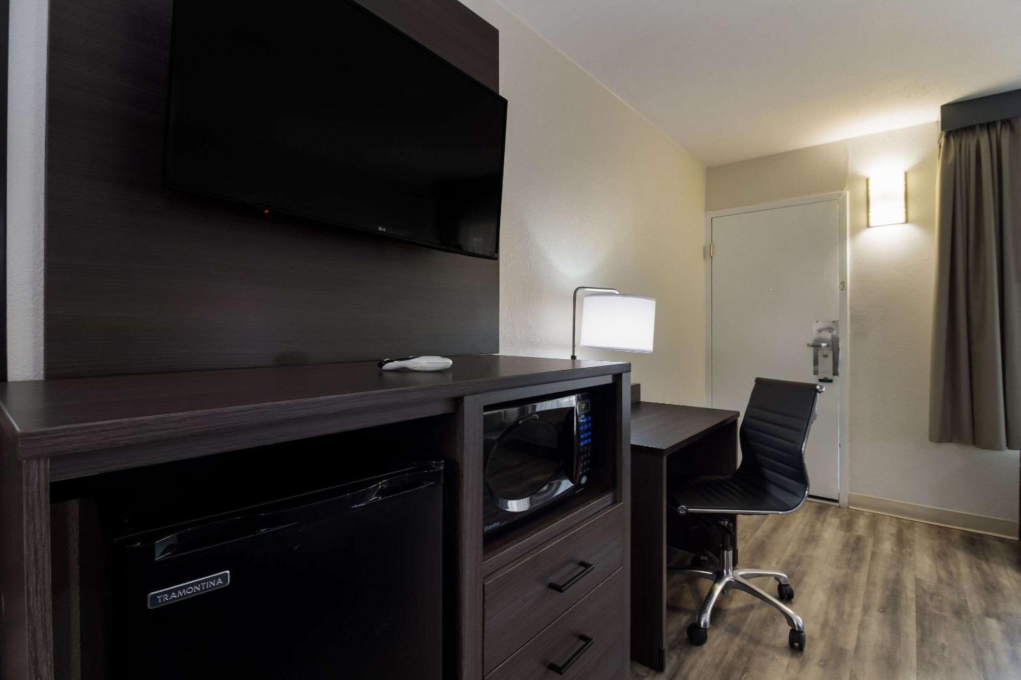 Quality Inn Coliseum North Charleston Bagian luar foto