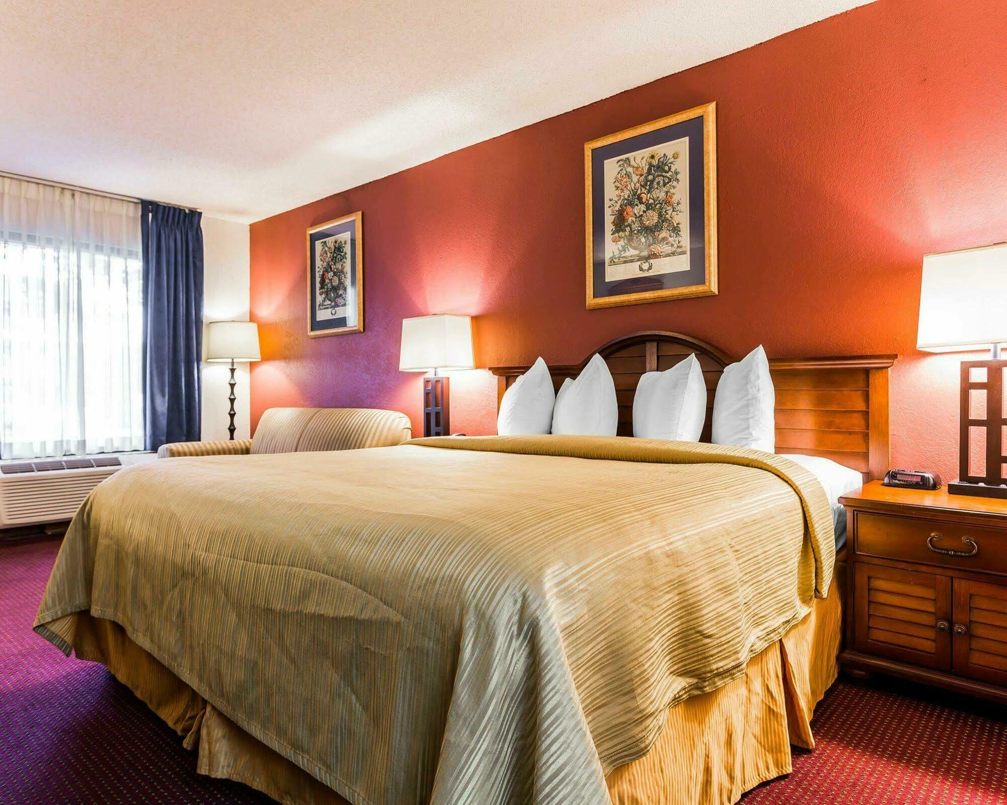 Quality Inn Coliseum North Charleston Bagian luar foto